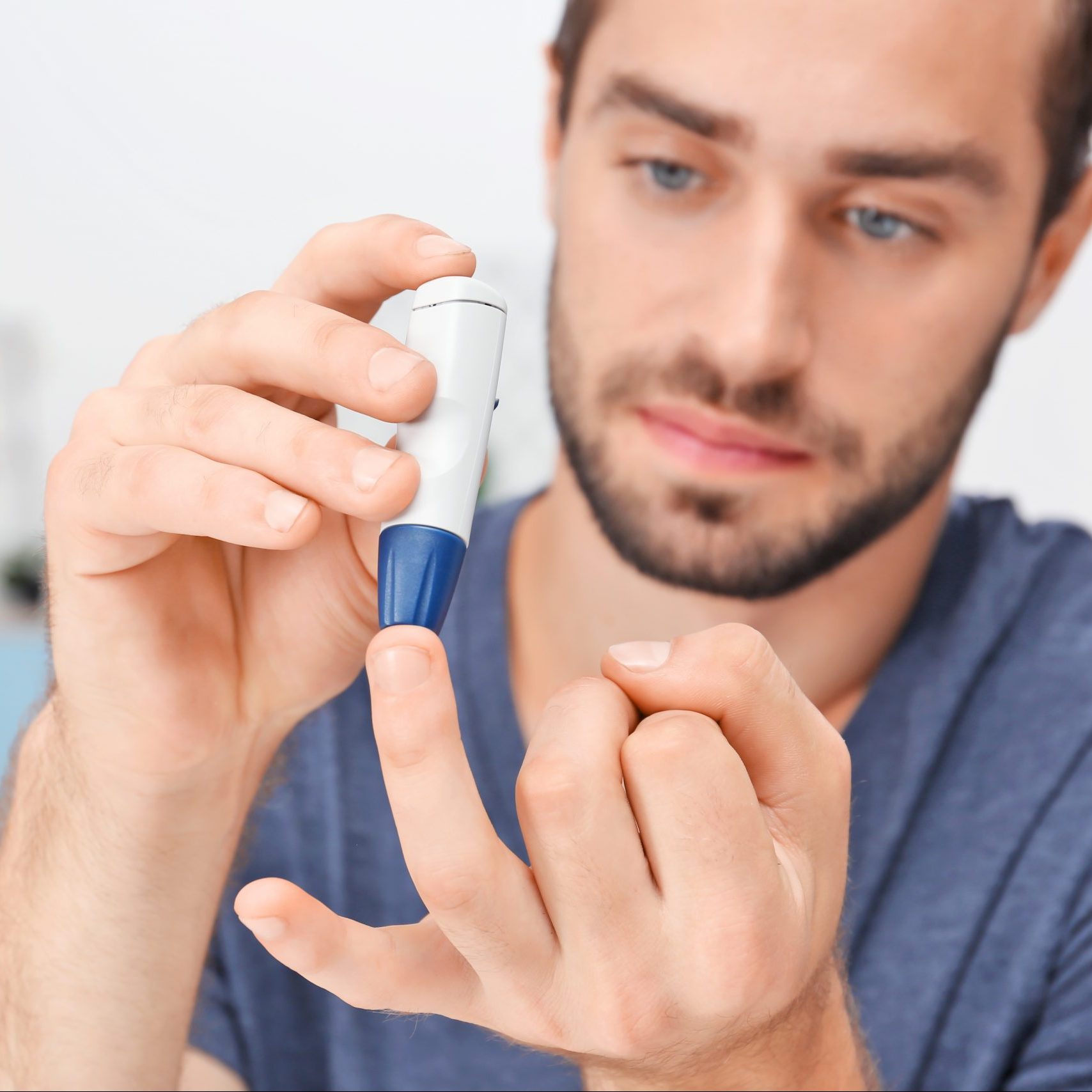 https://www.diabetklinigi.com/wp-content/uploads/2023/11/shutterstock_716756734-scaled-1-e1701260565771.jpg